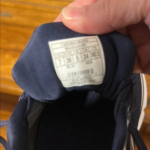 Brooks Navy and White Running Shoes - Picture 3 of 3